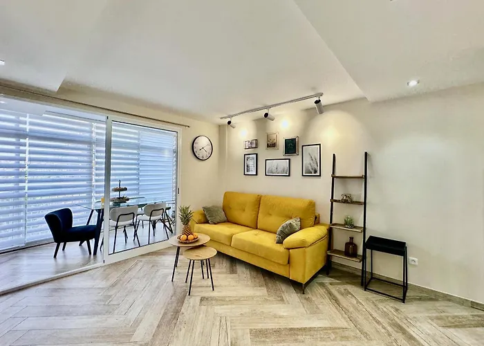 Clubrent - Magnificent Apartment, Bermudas Building